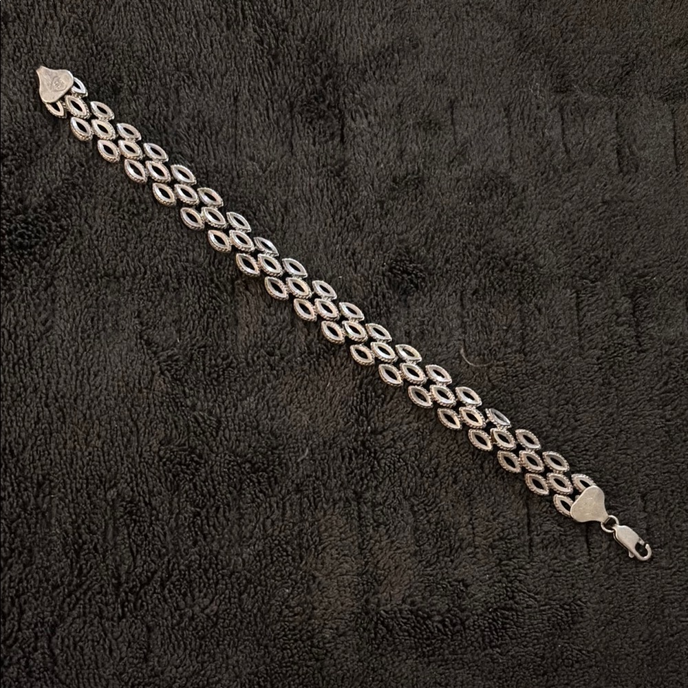Silver Leaf Pattern Bracelet